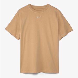 Nike Essential Loose Fit T-shirt